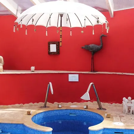 Kleines Mit Terrasse Fuer Zwei Personen 아파트 *