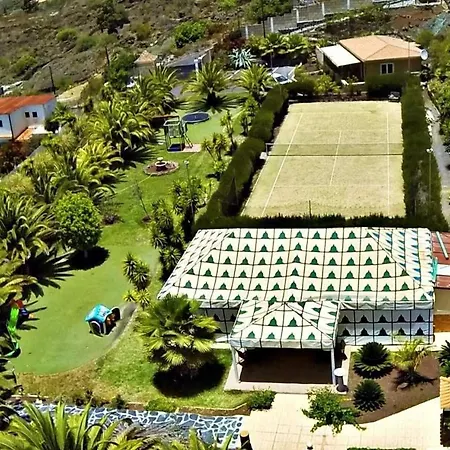 Kleines Mit Terrasse Fuer Zwei Personen